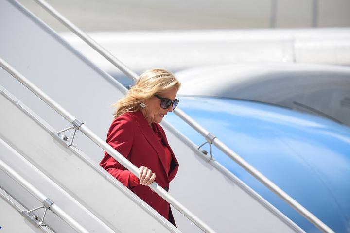 Secret Service agent shoots himself in leg while escorting Jill Biden at Philadelphia International Airport Secret Service agent shoots himself in leg while escorting Jill Biden at Philadelphia International Airport