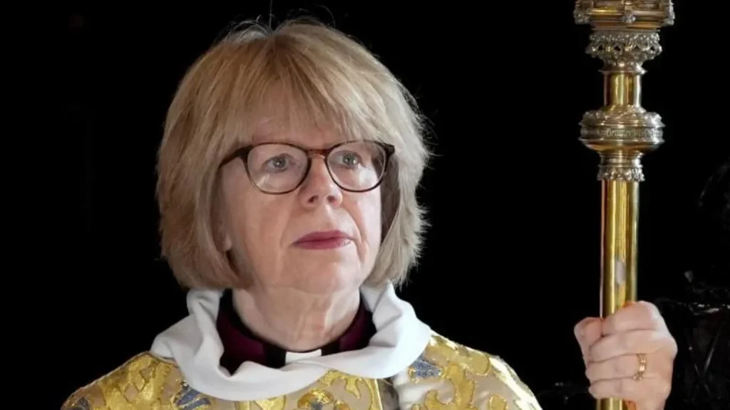 Conservative clerics are meeting in Nigeria to elect a rival to the first female Archbishop of Canterbury