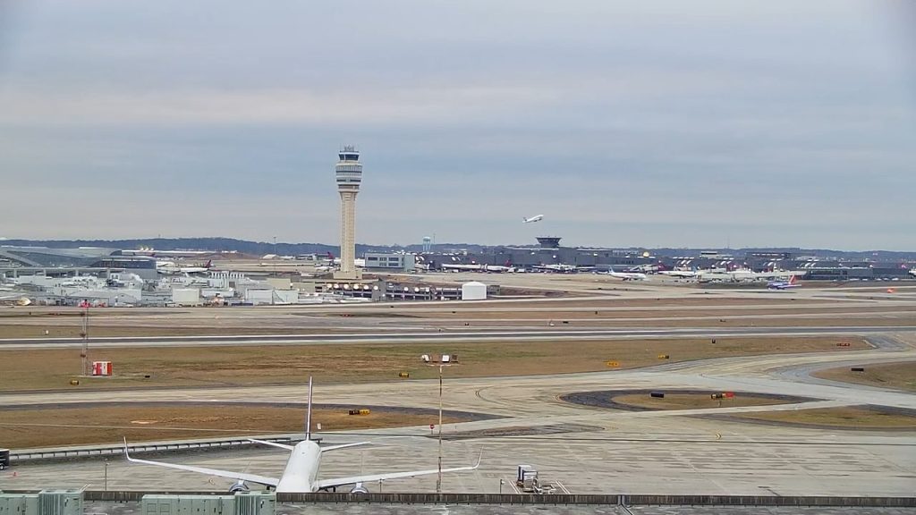 UPDATED: No credible threat found after Southwest flight diverted to Atlanta