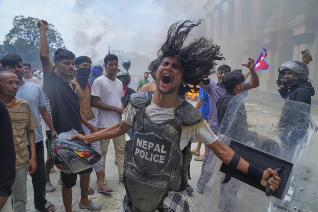 Protests against Nepal’s social-media ban grow more violent as demonstrators set buildings on fire Protests against Nepal’s social-media ban grow more violent as demonstrators set buildings on fire