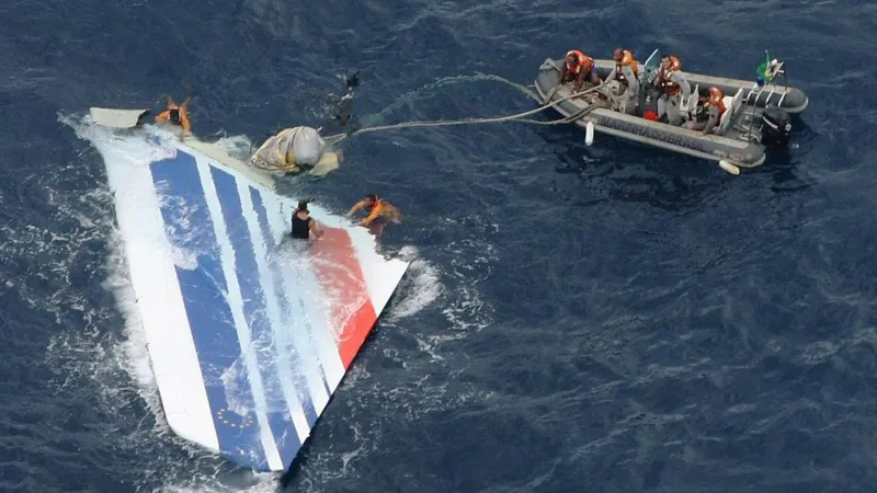 Paris court convicts Air France, Airbus Of manslaughter in deadly 2009 crash Paris court convicts Air France, Airbus Of manslaughter in deadly 2009 crash