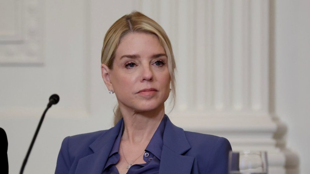 Former US Attorney General Pam Bondi diagnosed with thyroid cancer