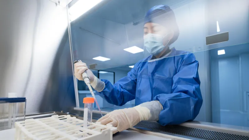 UK scientists races to develop Ebola vaccine that may be available within months
