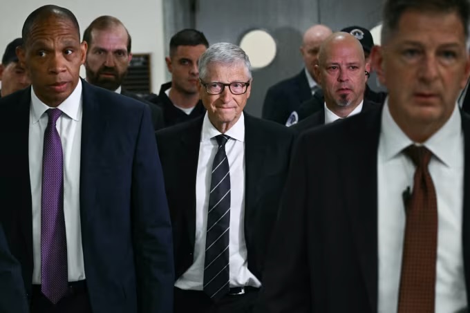 Bill Gates tells Congress Epstein tried to exploit his infidelities to get close to him Bill Gates tells Congress Epstein tried to exploit his infidelities to get close to him