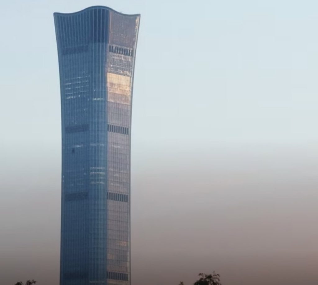 Small plane crashes into Beijing’s tallest building