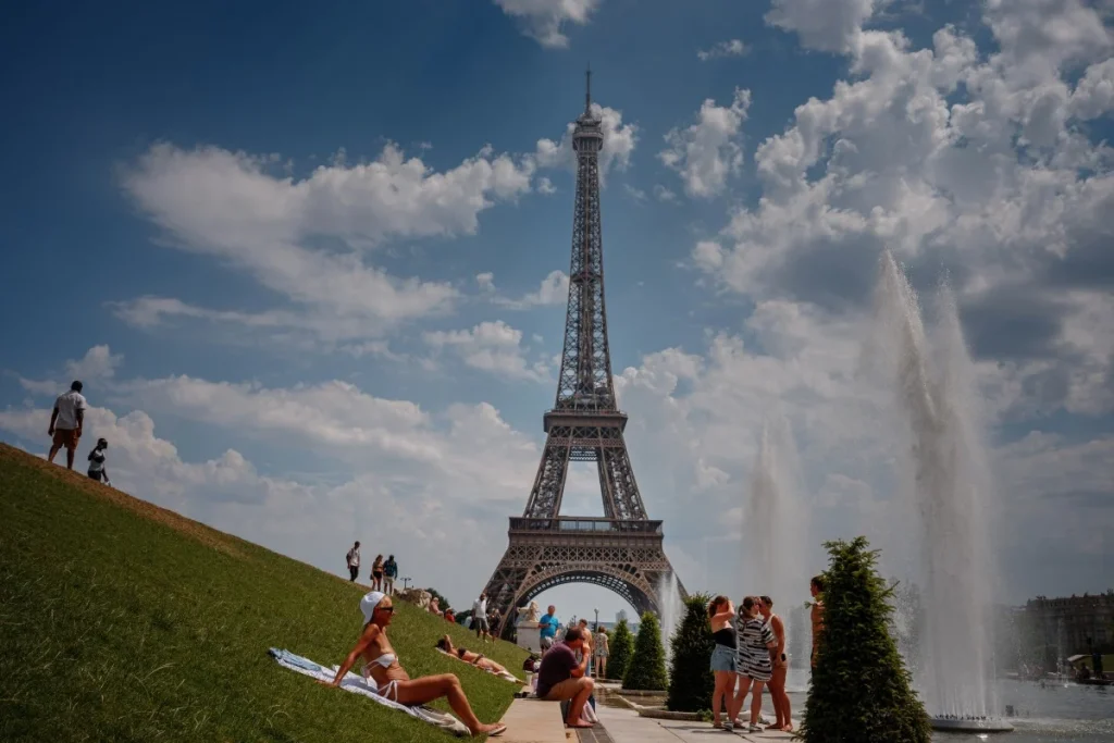 France heatwave death toll rises as funeral homes reach capacity France heatwave death toll rises as funeral homes reach capacity