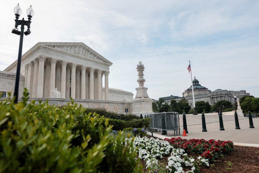 US Supreme Court rejects Trump’s effort to remove Federal Reserve Governor Lisa Cook US Supreme Court rejects Trump’s effort to remove Federal Reserve Governor Lisa Cook
