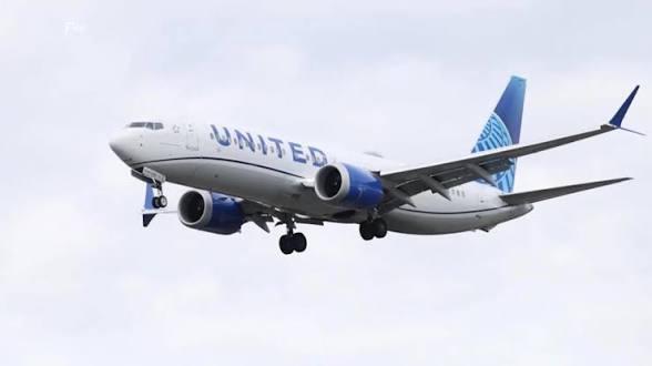 Drone nearly strikes UNITED jet landing at Newark Airport… Drone nearly strikes UNITED jet landing at Newark Airport…
