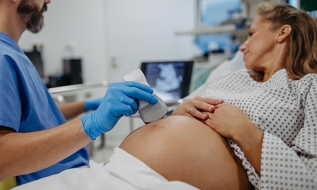 Experts advise pregnant women to cut sugar to protect children’s mental health Experts advise pregnant women to cut sugar to protect children’s mental health