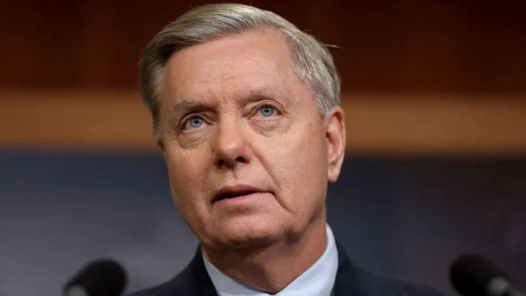 Trump hails Lindsey Graham as ‘giant of the US Senate’ at funeral