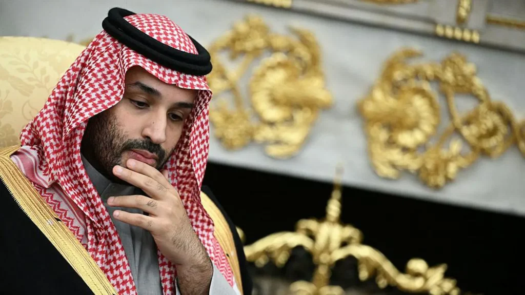 Saudi Arabia struggles to avoid being drawn into US-Iran war Saudi Arabia struggles to avoid being drawn into US-Iran war