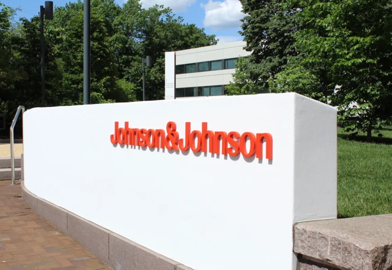 Johnson & Johnson offers .5bn to settle ovarian cancer lawsuits linked to baby powder