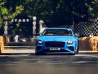 BENTLEY crafts 5,400-pound beast that seems to defy physics… BENTLEY crafts 5,400-pound beast that seems to defy physics…