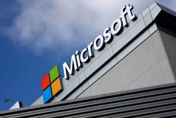 Microsoft cuts 4,800 jobs Microsoft cuts 4,800 jobs