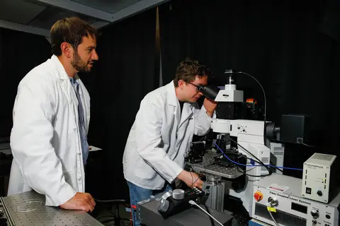 Stanford scientist invents tiny eye implant that helps blind people read again Stanford scientist invents tiny eye implant that helps blind people read again