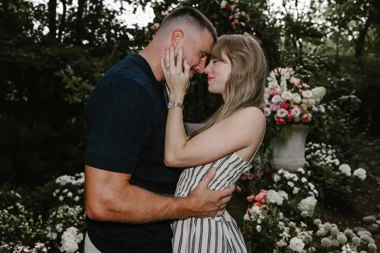 Taylor Swift weds Travis Kelce in New York ceremony Taylor Swift weds Travis Kelce in New York ceremony